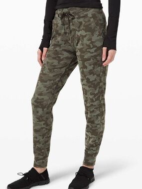 Lululemon Ready To Rulu Jogger - Sz 10